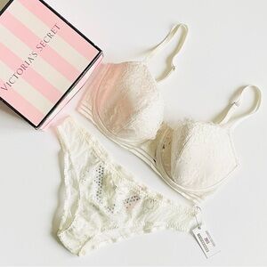 34DD MEDIUM Victoria’s Secret white bra set